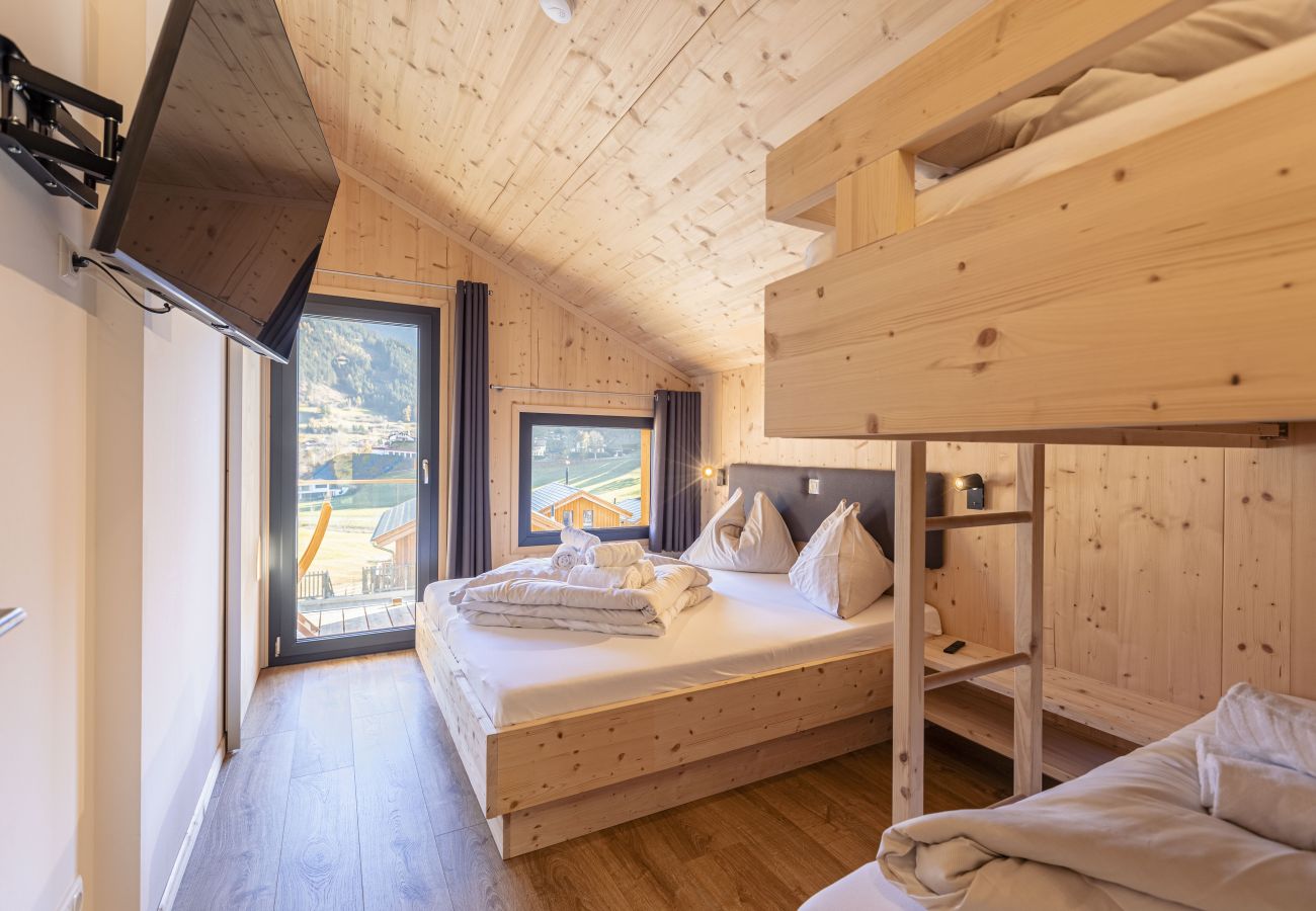 Ferienhaus in Steinach am Brenner - Chalet mit 4 Schlafzimmern für bis zu 10 Personen