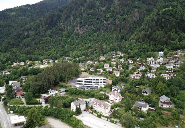 Ferienwohnung in Annenheim am Ossiacher See - Apartment Dobratsch mit Seeblick