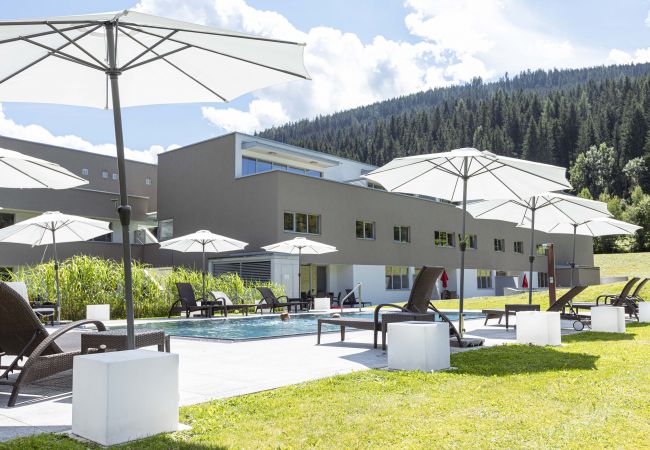 Ferienwohnung in Radstadt - Superior Ferienwohnung mit 1 Schlafzimmer & Sommer Pool 